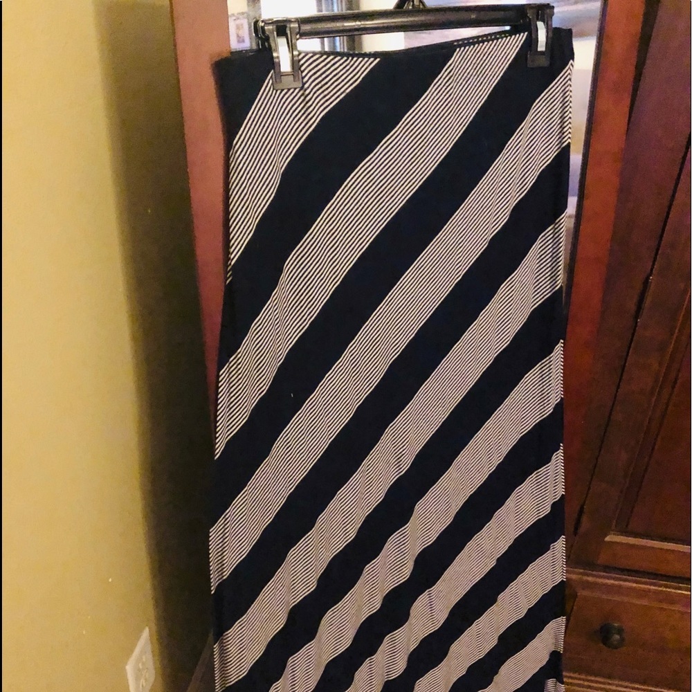 Maxi length skirt